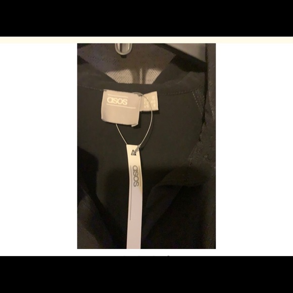 Cold Shoulder Top - Picture 3 of 4